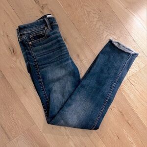 Abercrombie & Fitch straight leg mid rise fringe stretch jean size 4 short
